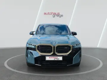 BMW XM  Bowers & Wilkins Soft-Close Laser 360  23
