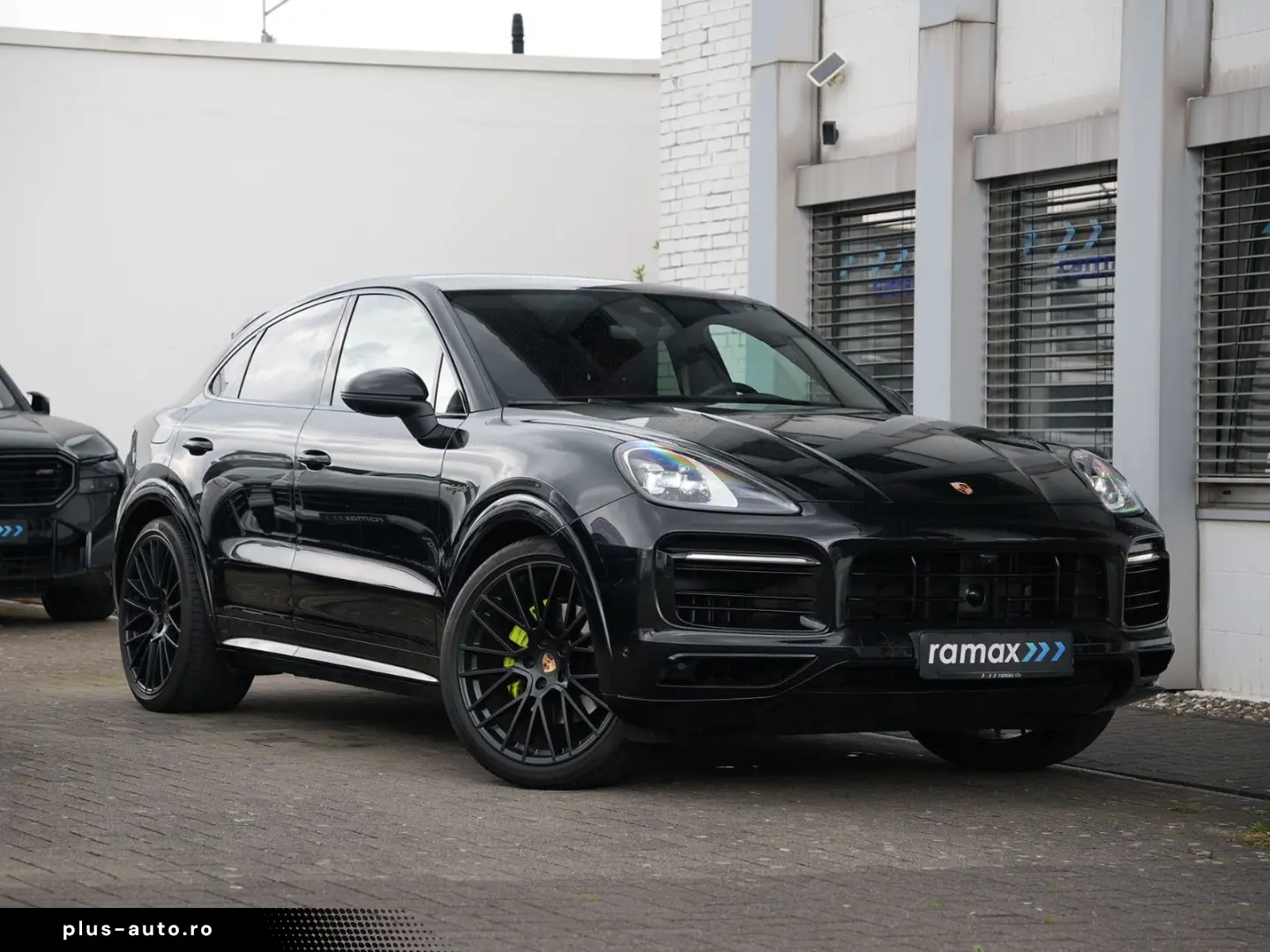 PORSCHE E-Hybrid Coupé PLATINUM-SPORTDESIGN-ACC-AHK-VOLL