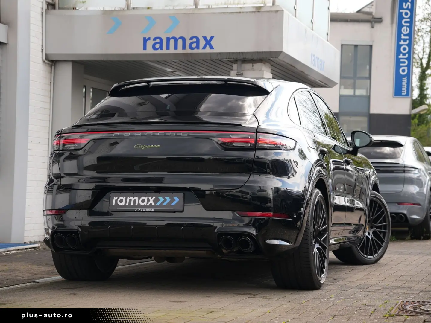 PORSCHE E-Hybrid Coupé PLATINUM-SPORTDESIGN-ACC-AHK-VOLL