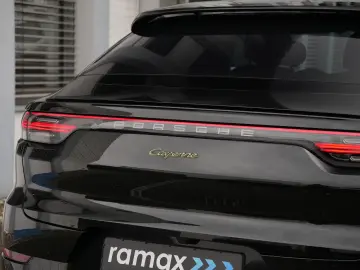 PORSCHE E-Hybrid Coupé PLATINUM-SPORTDESIGN-ACC-AHK-VOLL