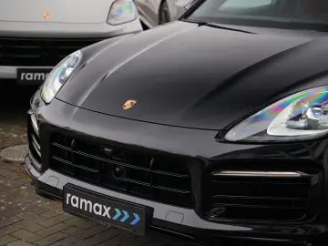 PORSCHE E-Hybrid Coupé PLATINUM-SPORTDESIGN-ACC-AHK-VOLL