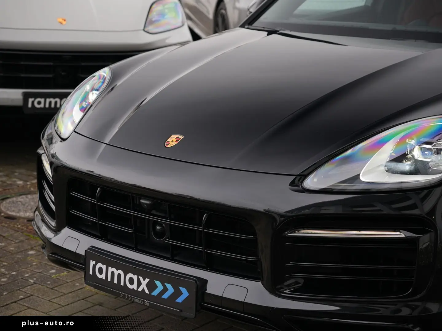 PORSCHE E-Hybrid Coupé PLATINUM-SPORTDESIGN-ACC-AHK-VOLL
