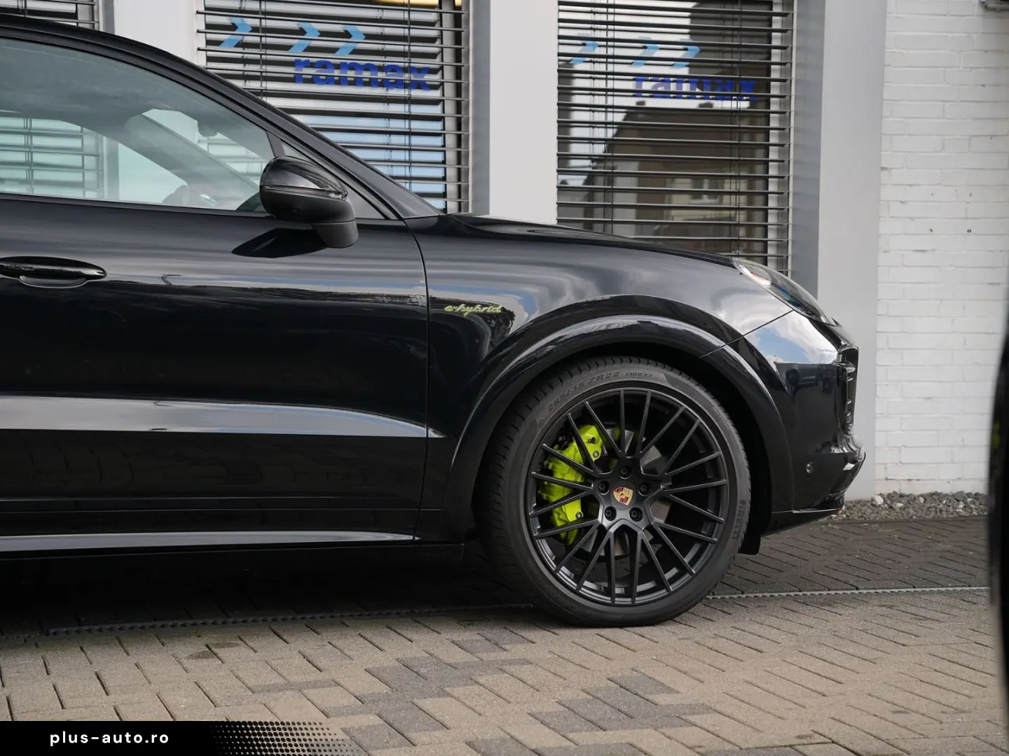 PORSCHE E-Hybrid Coupé PLATINUM-SPORTDESIGN-ACC-AHK-VOLL