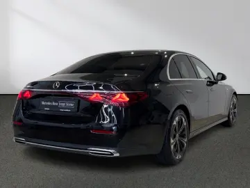 MERCEDES-BENZ E 300 de Avantgarde