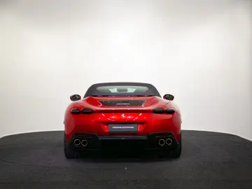 FERRARI Roma Spider 3.9 V8