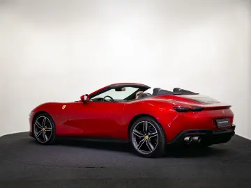 FERRARI Roma Spider 3.9 V8
