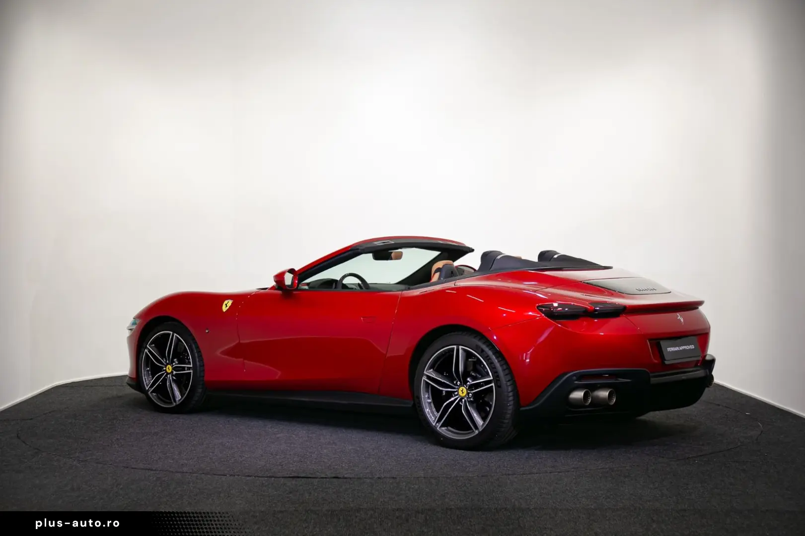 FERRARI Roma Spider 3.9 V8