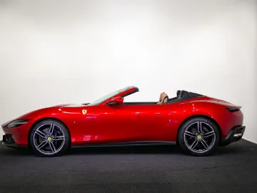FERRARI Roma Spider 3.9 V8