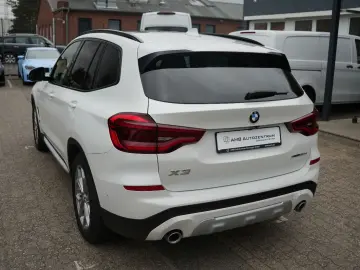 BMW X3 xDrive30e Aut. xLine LED AHK PANO NAV HEADUP