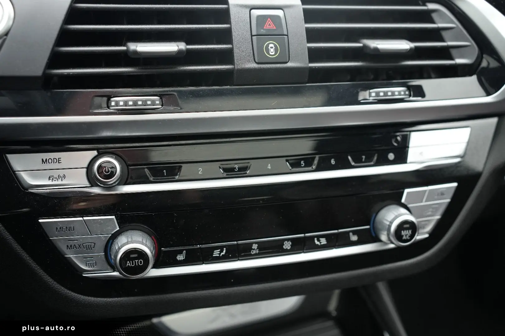 BMW X3 xDrive30e Aut. xLine LED AHK PANO NAV HEADUP