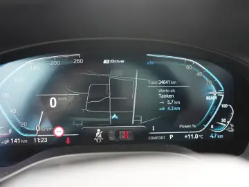 BMW X3 xDrive30e Aut. xLine LED AHK PANO NAV HEADUP