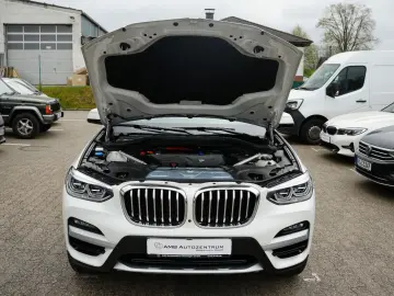 BMW X3 xDrive30e Aut. xLine LED AHK PANO NAV HEADUP