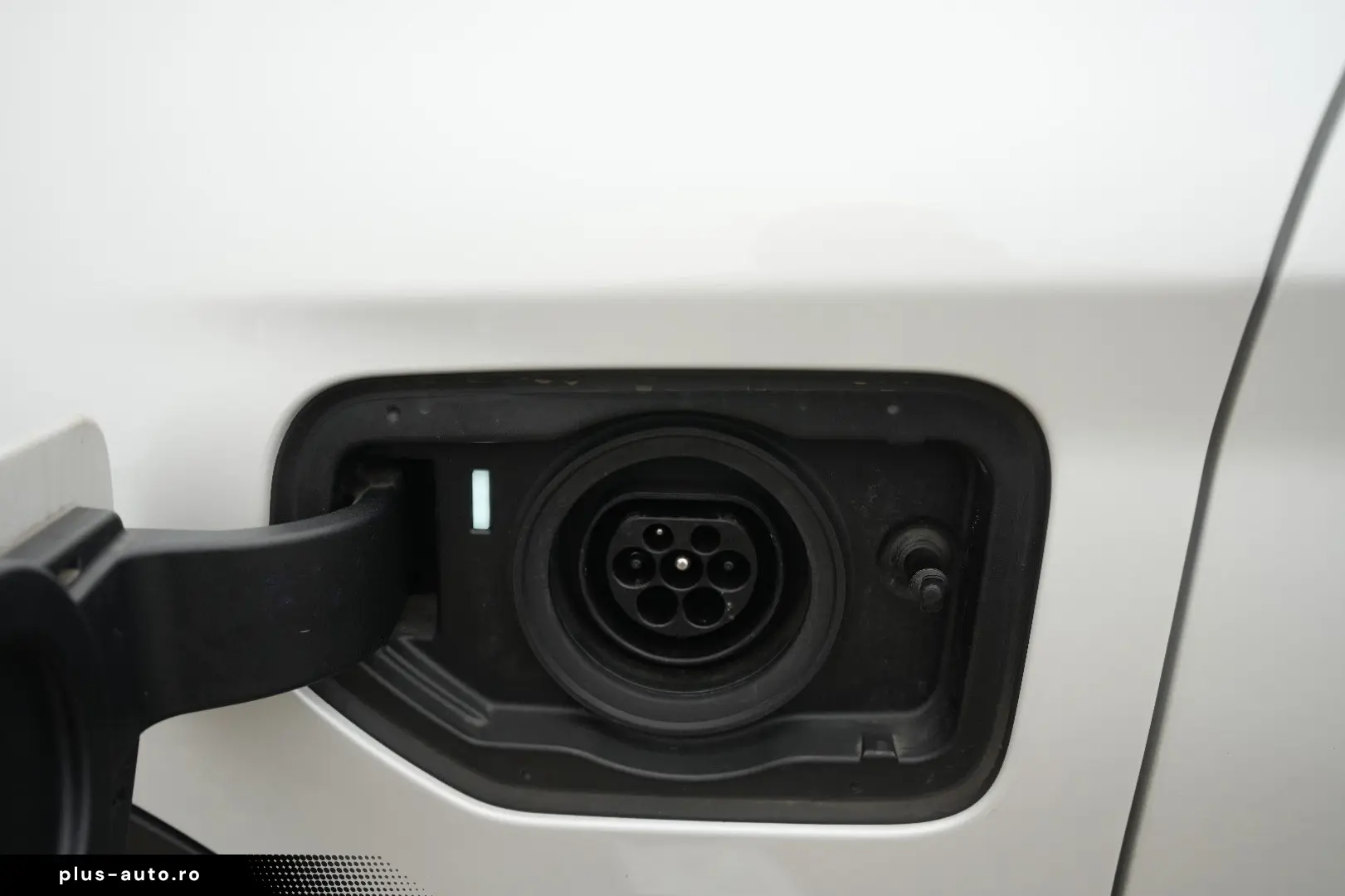 BMW X3 xDrive30e Aut. xLine LED AHK PANO NAV HEADUP