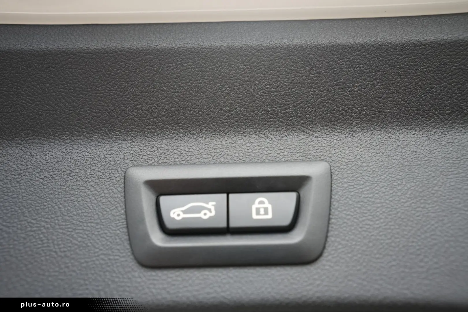 BMW X3 xDrive30e Aut. xLine LED AHK PANO NAV HEADUP