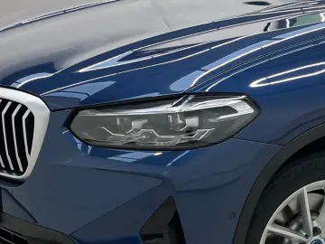 BMW X3 xDrive30e Navi Kamera Pano.Dach Driv.Assist