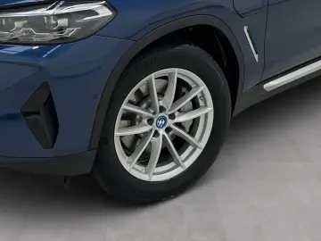 BMW X3 xDrive30e Navi Kamera Pano.Dach Driv.Assist