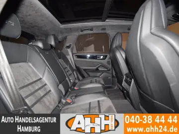 PORSCHE Cayenne GTS LUFT-PASM PANO STDH SOUND AHK BOSE!!