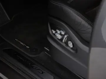 PORSCHE Cayenne Coupe GTS 4.0 V8 Sportdesign