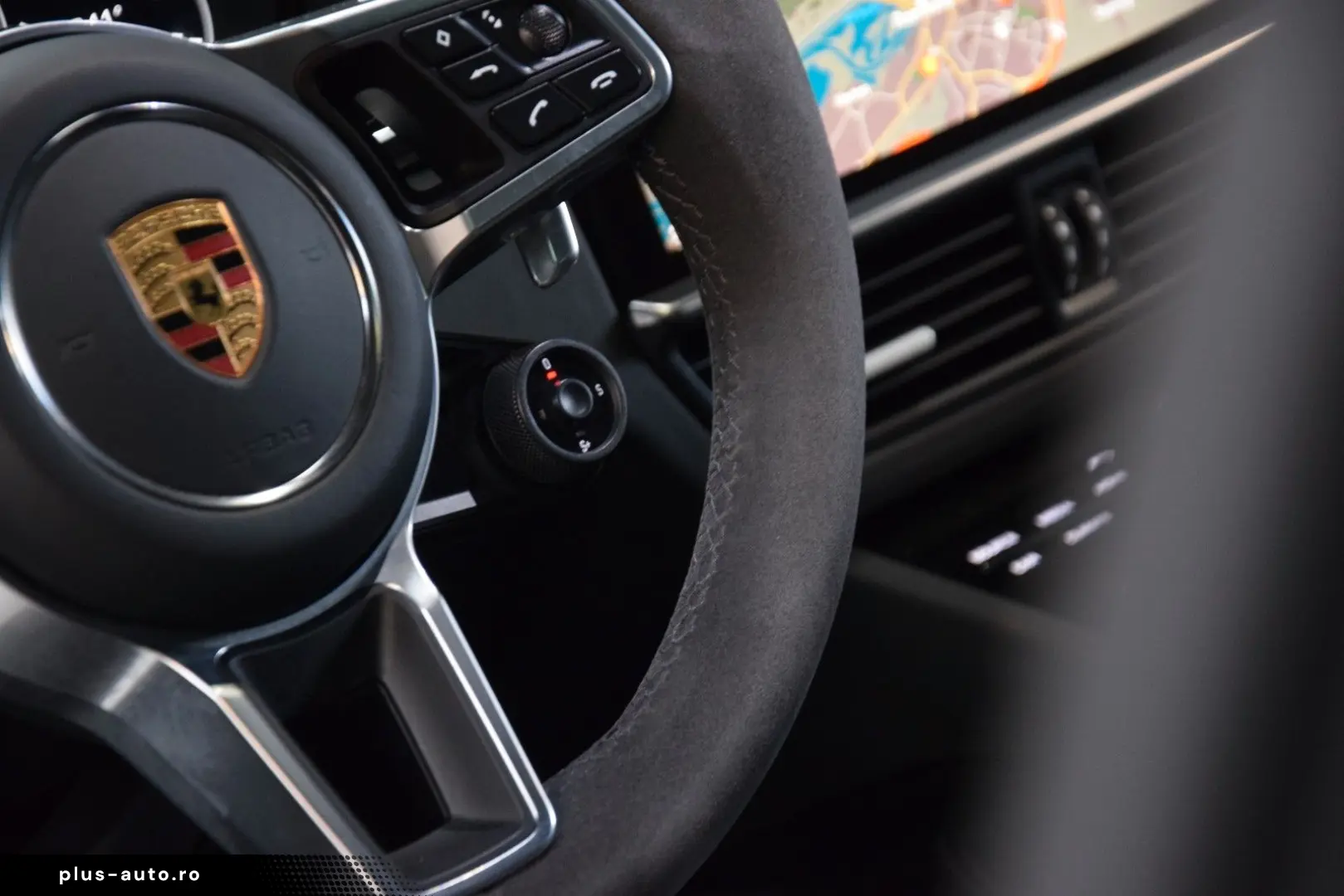 PORSCHE Cayenne Coupe GTS 4.0 V8 Sportdesign