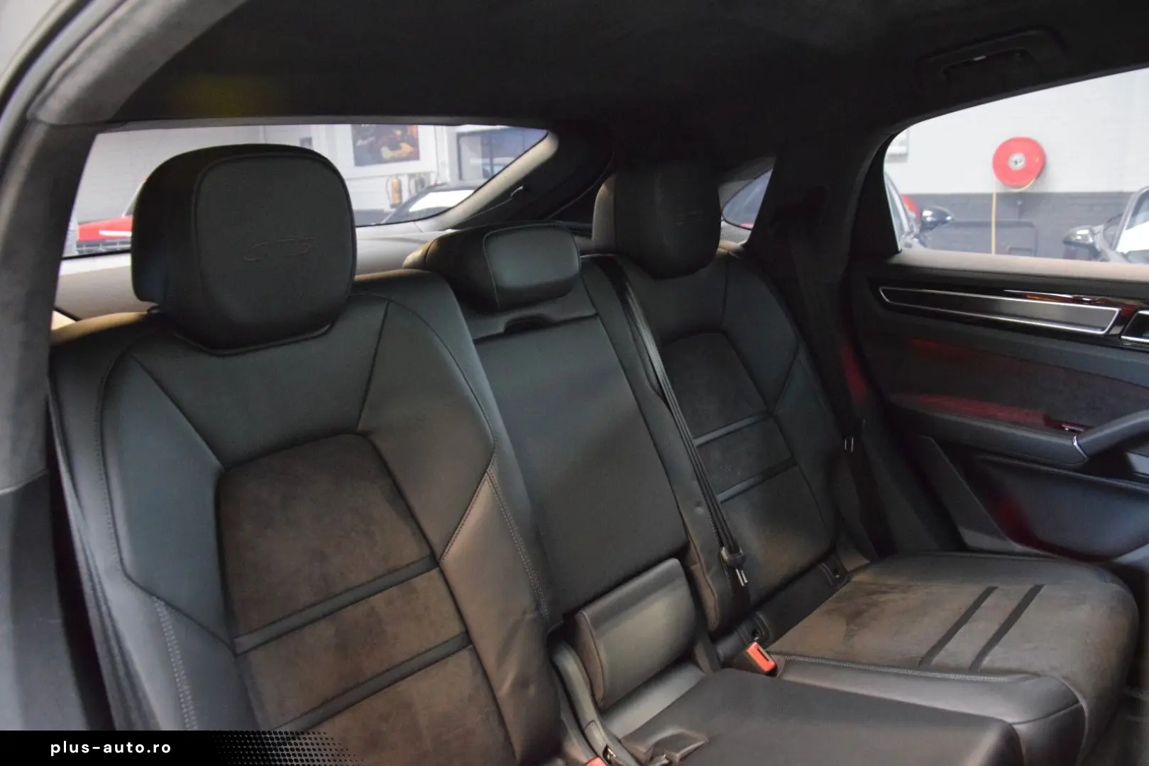 PORSCHE Cayenne Coupe GTS 4.0 V8 Sportdesign