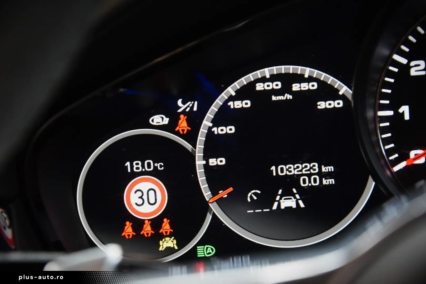 PORSCHE Cayenne Coupe GTS 4.0 V8 Sportdesign