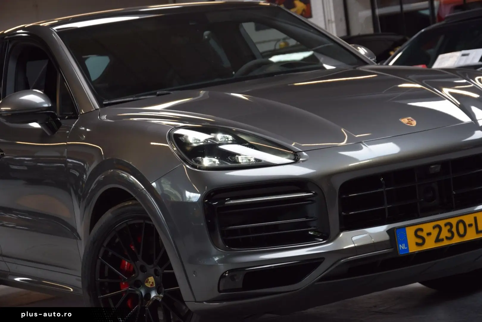 PORSCHE Cayenne Coupe GTS 4.0 V8 Sportdesign