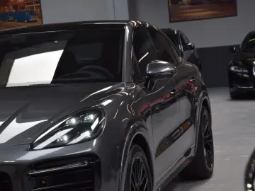 PORSCHE Cayenne Coupe GTS 4.0 V8 Sportdesign