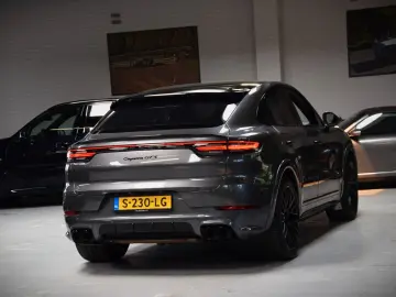 PORSCHE Cayenne Coupe GTS 4.0 V8 Sportdesign