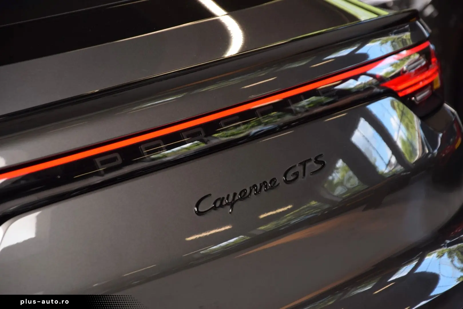 PORSCHE Cayenne Coupe GTS 4.0 V8 Sportdesign