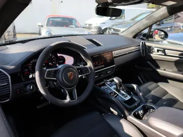PORSCHE Cayenne GTS APPROVED HUD PANO Sp.-Design LUFT 36