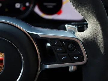 PORSCHE Cayenne GTS APPROVED HUD PANO Sp.-Design LUFT 36