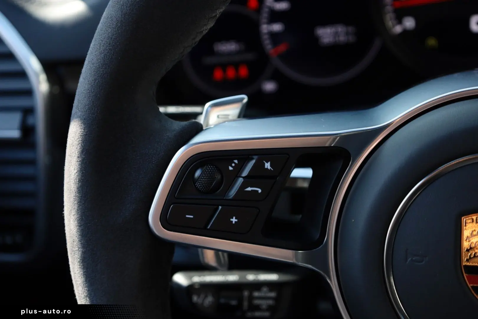 PORSCHE Cayenne GTS APPROVED HUD PANO Sp.-Design LUFT 36