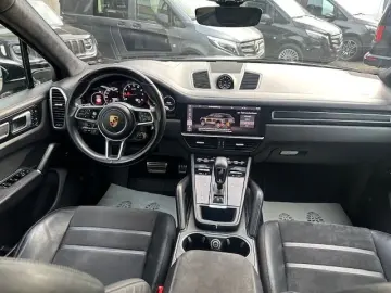 PORSCHE Cayenne GTS 4.0 Turbo V8 HUD PANO STDHZ ACC BOSE