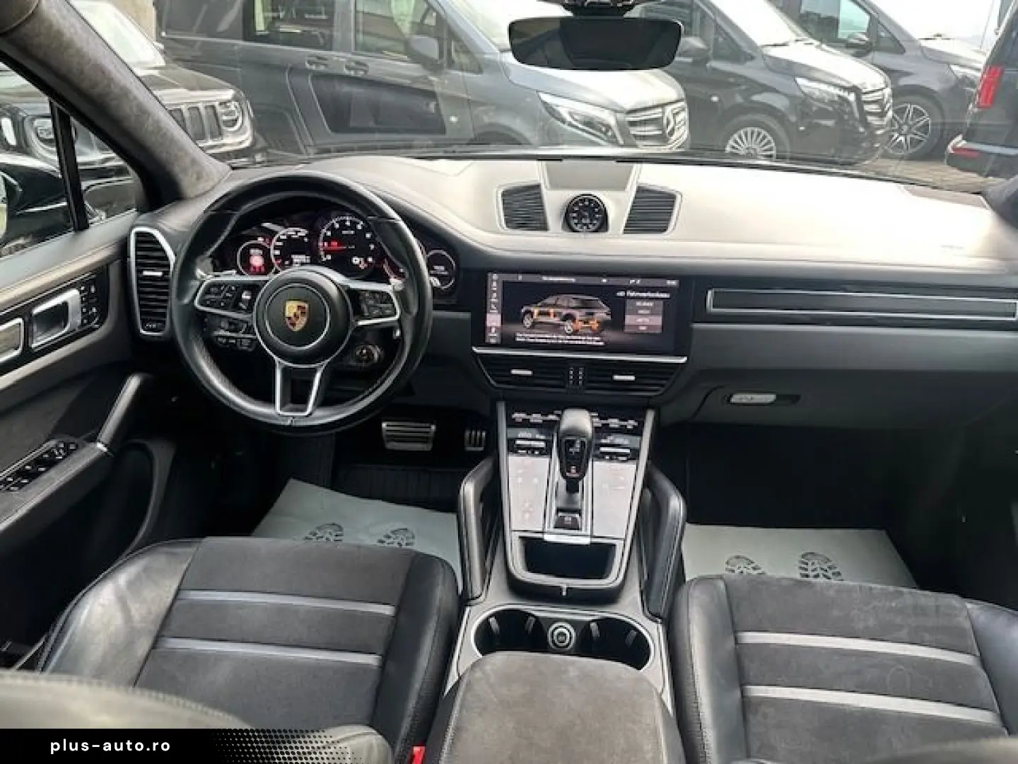 PORSCHE Cayenne GTS 4.0 Turbo V8 HUD PANO STDHZ ACC BOSE