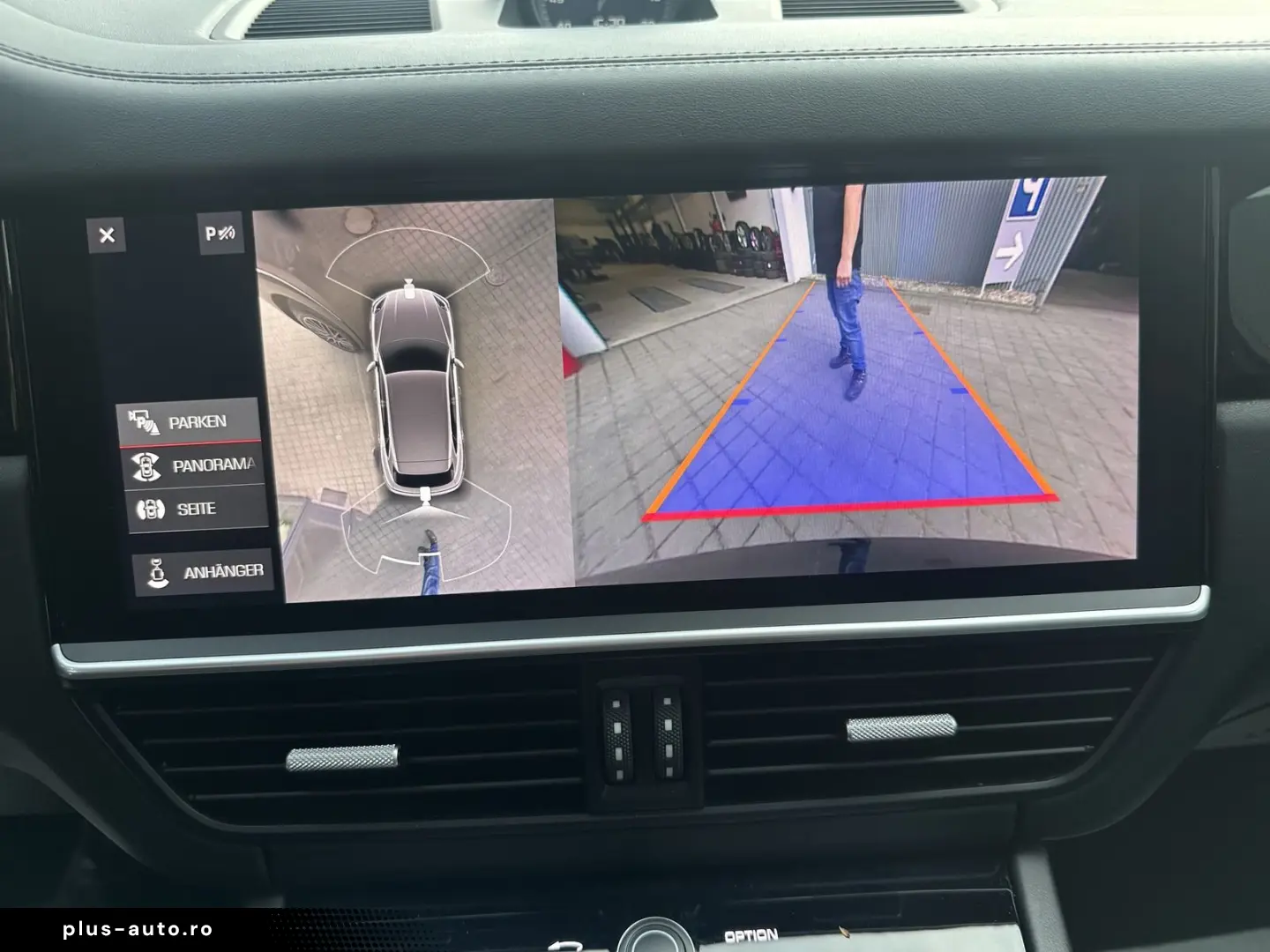 PORSCHE Cayenne GTS 4.0 Turbo V8 HUD PANO STDHZ ACC BOSE