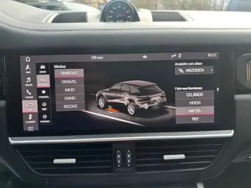 PORSCHE Cayenne GTS 4.0 Turbo V8 HUD PANO STDHZ ACC BOSE