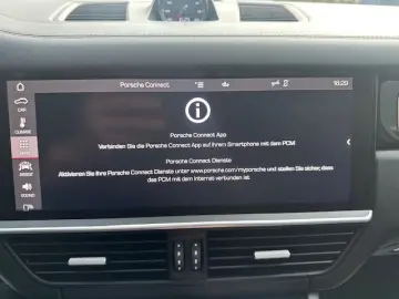 PORSCHE Cayenne GTS 4.0 Turbo V8 HUD PANO STDHZ ACC BOSE