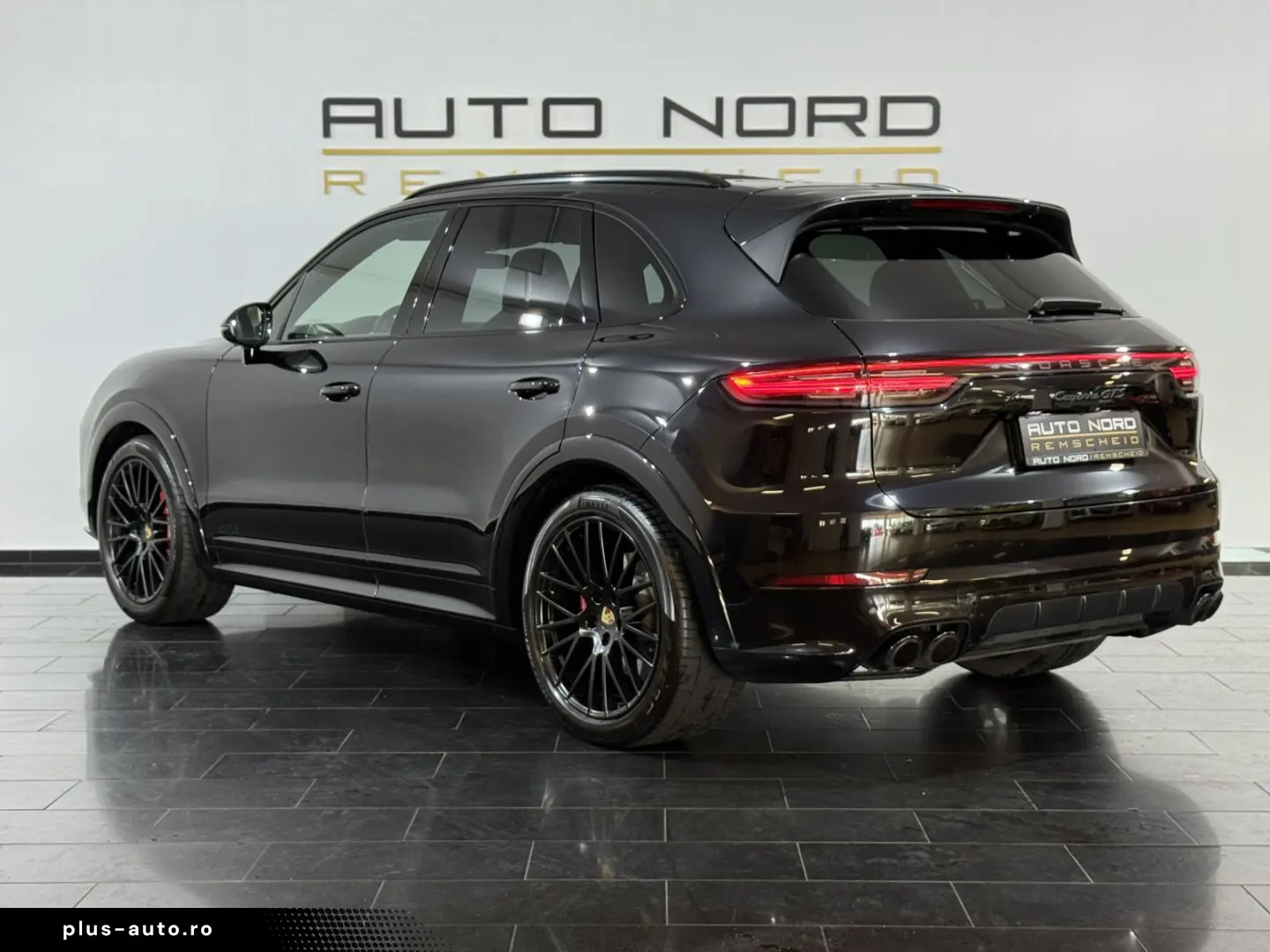 PORSCHE Cayenne GTS  Pano Kamera Matrix Sport-Design 1.H