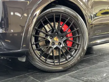 PORSCHE Cayenne GTS  Pano Kamera Matrix Sport-Design 1.H