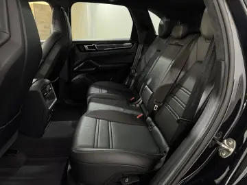 PORSCHE Cayenne GTS  Pano Kamera Matrix Sport-Design 1.H