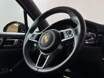 PORSCHE Cayenne GTS  Pano Kamera Matrix Sport-Design 1.H
