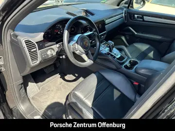 PORSCHE Cayenne Platinum Edition