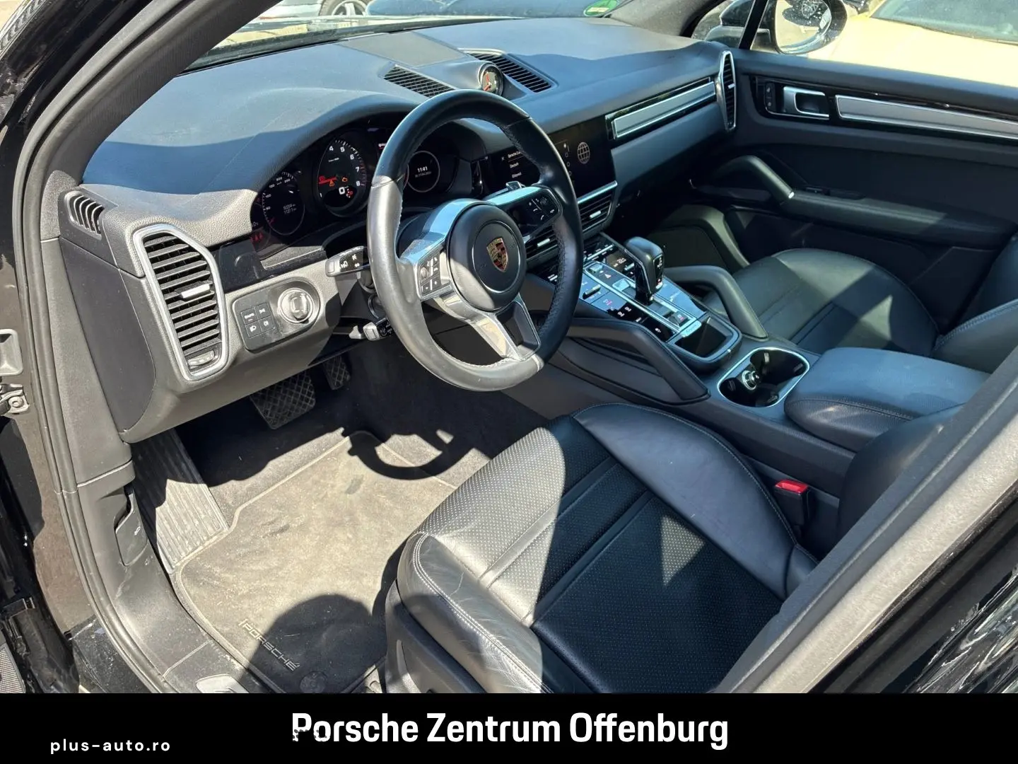 PORSCHE Cayenne Platinum Edition