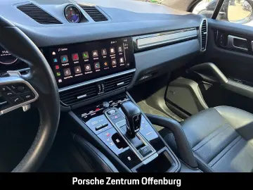PORSCHE Cayenne Platinum Edition