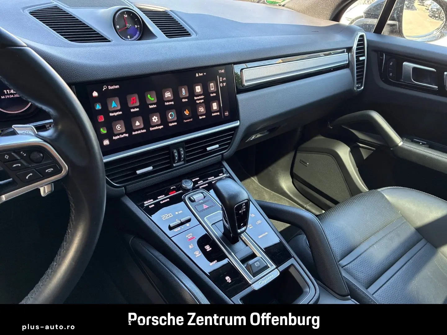 PORSCHE Cayenne Platinum Edition