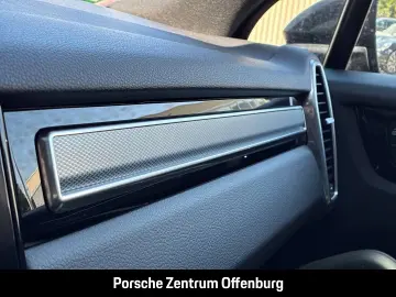 PORSCHE Cayenne Platinum Edition