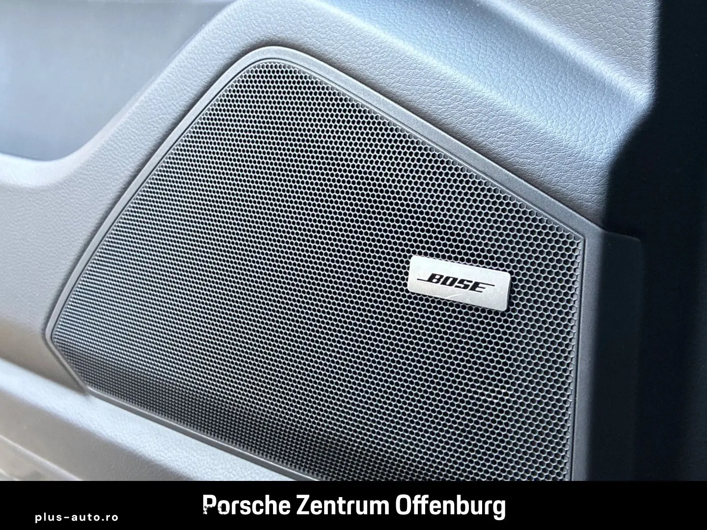 PORSCHE Cayenne Platinum Edition