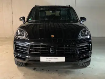 PORSCHE Cayenne Platinum Edition   Luftfederung   ACC
