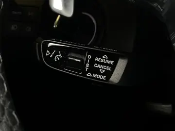 PORSCHE Cayenne Platinum Edition   Luftfederung   ACC