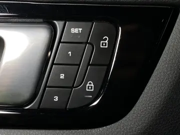 PORSCHE Cayenne Platinum Edition   Luftfederung   ACC